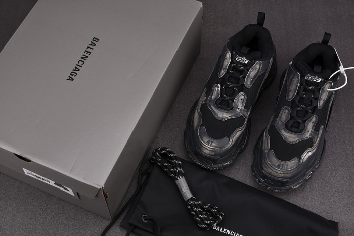 blc* triple s trainer