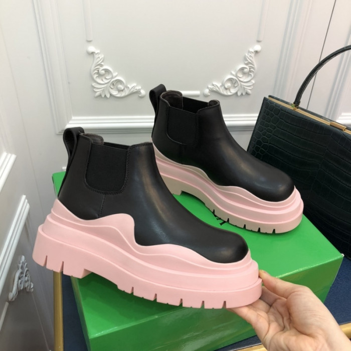 botteg*Ve*ne*ta tire leather ankle boots