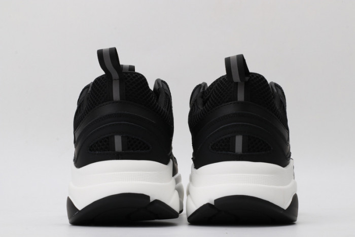 d1or b22 sneaker