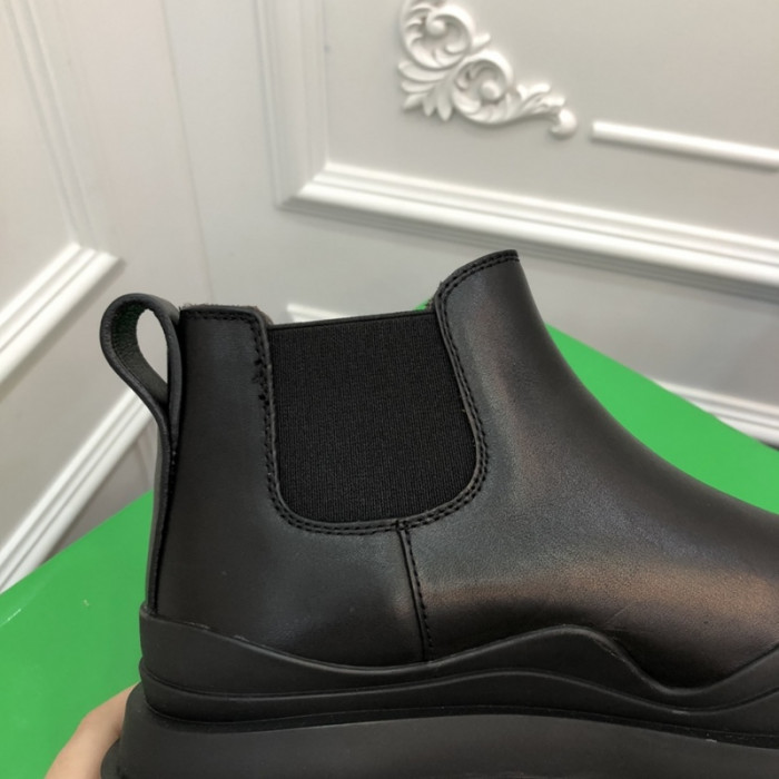 botteg*Ve*ne*ta tire leather ankle boots