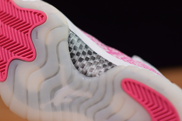 air jordan 11 low white pink snakeskin ah7860-106