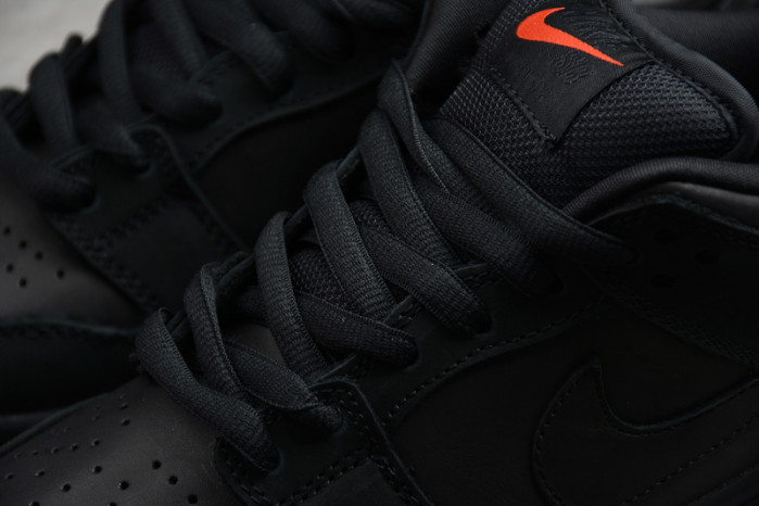 Nike Dunk Low SB TRD QS "Black Pigeon" - 883232 008