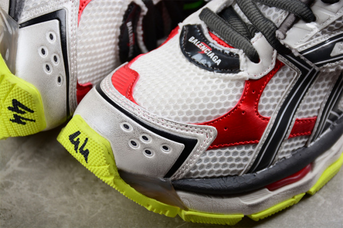 blcg runner sneaker