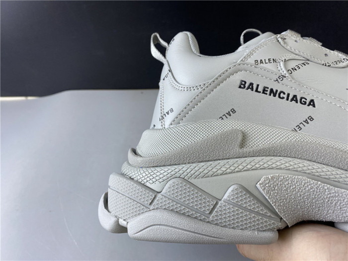 blc* triple s trainer