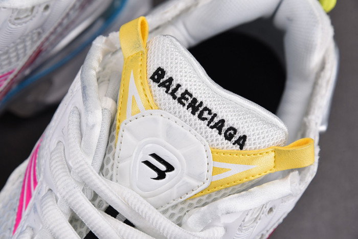 blcg runner sneaker