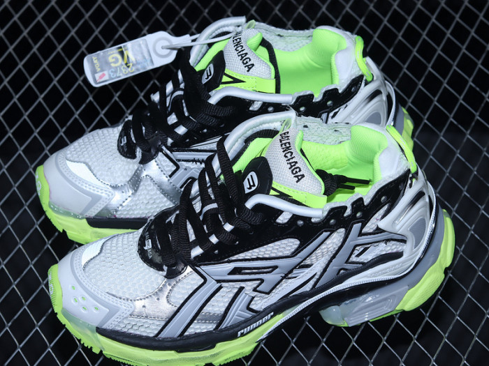 blcg runner sneaker