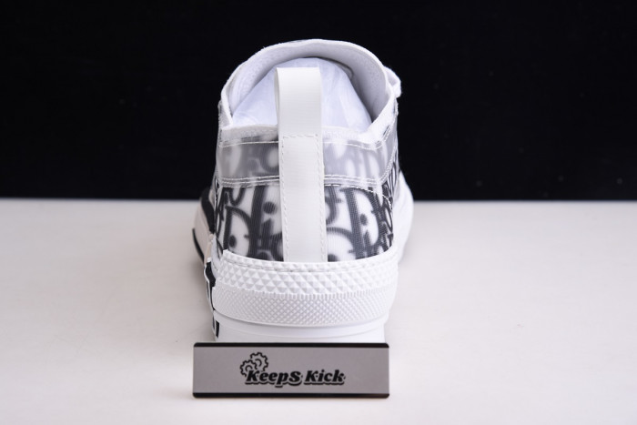 d1or b23 sneaker