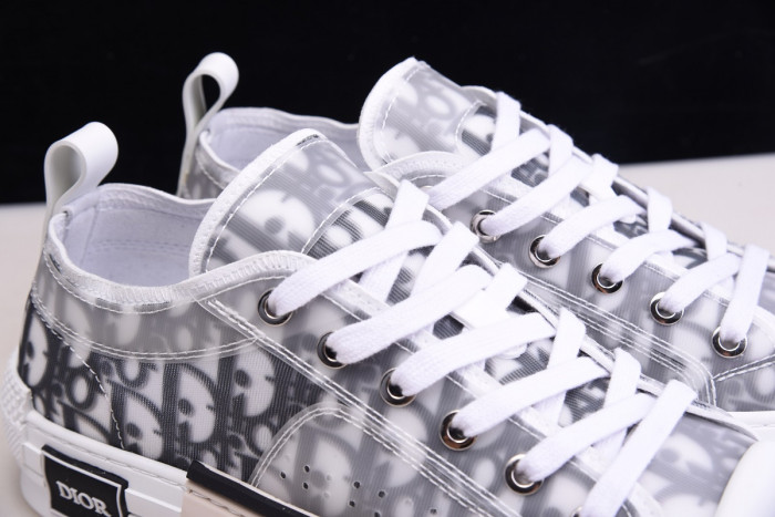 d1or b23 sneaker