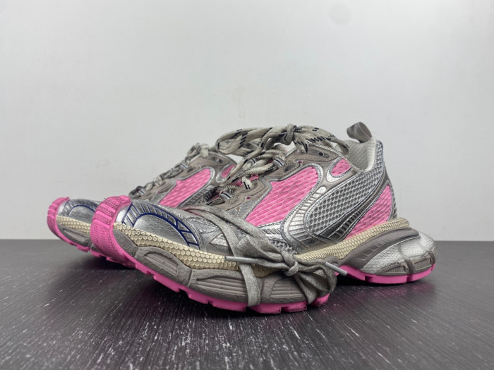 blc* 3xl sneaker