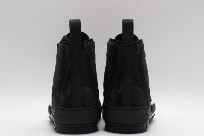 d1or b23 sneaker